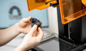 Resin 3D Printing: Achieving High Detail Parts for Engineering and Dentistry